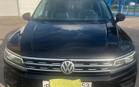 Volkswagen Tiguan II, 2018 год, 1 850 000 рублей, 8 фотография