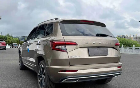 Skoda Karoq I, 2023 год, 1 957 000 рублей, 4 фотография
