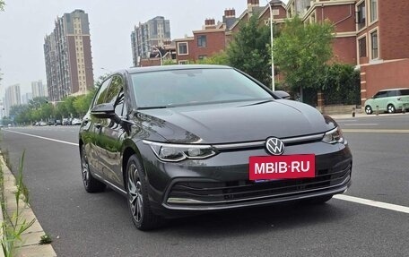 Volkswagen Golf VIII, 2021 год, 1 840 000 рублей, 3 фотография