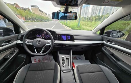 Volkswagen Golf VIII, 2021 год, 1 840 000 рублей, 10 фотография