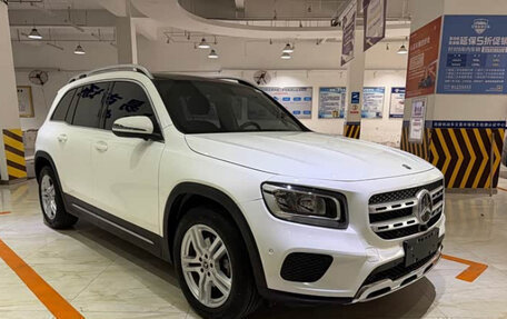 Mercedes-Benz GLB, 2022 год, 2 930 000 рублей, 3 фотография
