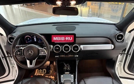 Mercedes-Benz GLB, 2022 год, 2 930 000 рублей, 11 фотография
