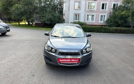 Chevrolet Aveo III, 2013 год, 300 000 рублей, 2 фотография