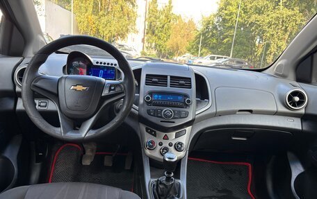 Chevrolet Aveo III, 2013 год, 300 000 рублей, 20 фотография