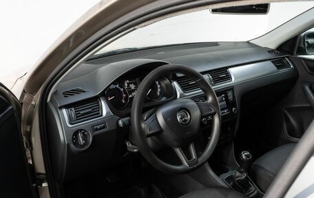 Skoda Rapid I, 2018 год, 1 040 000 рублей, 10 фотография