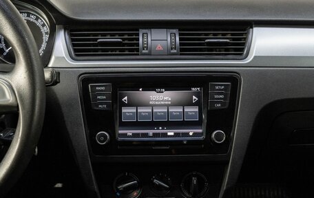 Skoda Rapid I, 2018 год, 1 040 000 рублей, 19 фотография