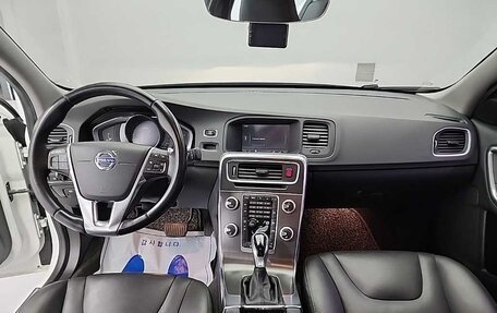 Volvo S60 III, 2015 год, 1 140 010 рублей, 6 фотография