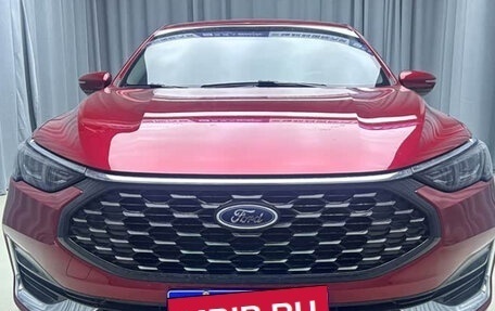 Ford Escort, 2022 год, 1 300 000 рублей, 2 фотография