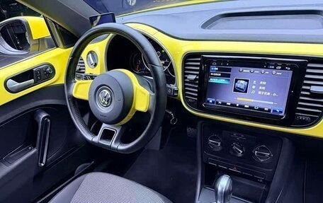 Volkswagen Beetle, 2015 год, 1 462 000 рублей, 14 фотография