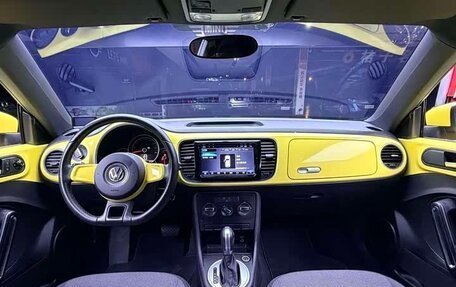 Volkswagen Beetle, 2015 год, 1 462 000 рублей, 15 фотография