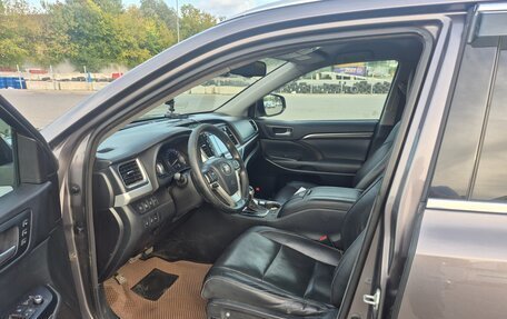Toyota Highlander III, 2014 год, 3 050 000 рублей, 7 фотография