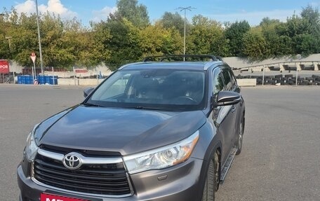 Toyota Highlander III, 2014 год, 3 050 000 рублей, 6 фотография