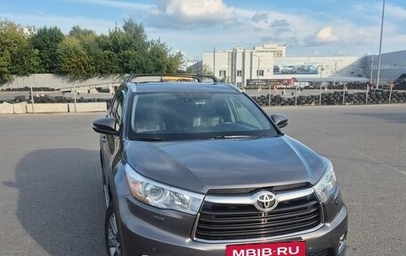 Toyota Highlander III, 2014 год, 3 050 000 рублей, 4 фотография