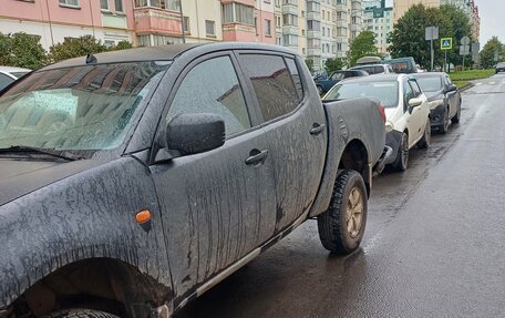Mitsubishi L200 IV рестайлинг, 2011 год, 1 050 000 рублей, 2 фотография
