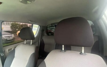 Mitsubishi L200 IV рестайлинг, 2011 год, 1 050 000 рублей, 8 фотография