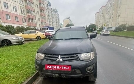 Mitsubishi L200 IV рестайлинг, 2011 год, 1 050 000 рублей, 7 фотография