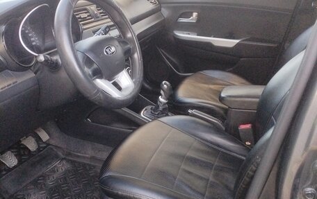 KIA Rio III рестайлинг, 2013 год, 600 000 рублей, 3 фотография