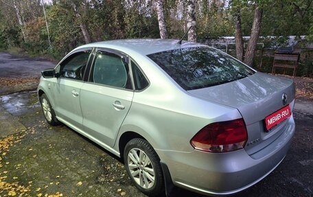 Volkswagen Polo VI (EU Market), 2013 год, 1 050 000 рублей, 1 фотография