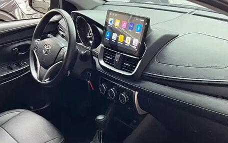Toyota Yaris XP150 рестайлинг, 2022 год, 866 000 рублей, 9 фотография