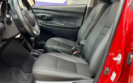 Toyota Yaris XP150 рестайлинг, 2022 год, 866 000 рублей, 7 фотография