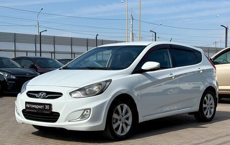 Hyundai Solaris II рестайлинг, 2012 год, 899 990 рублей, 3 фотография