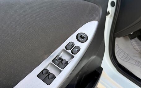 Hyundai Solaris II рестайлинг, 2012 год, 899 990 рублей, 9 фотография