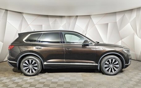 Volkswagen Touareg III, 2020 год, 5 650 000 рублей, 6 фотография