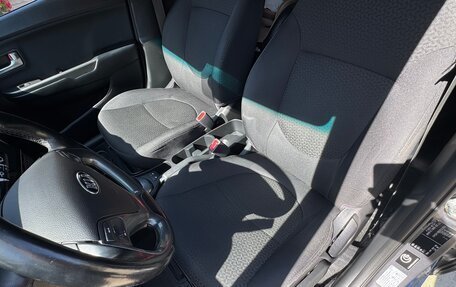 KIA Rio III рестайлинг, 2015 год, 1 117 000 рублей, 26 фотография