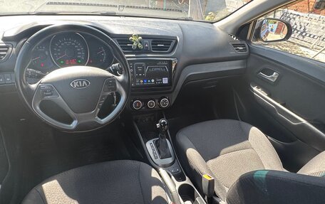 KIA Rio III рестайлинг, 2015 год, 1 117 000 рублей, 35 фотография