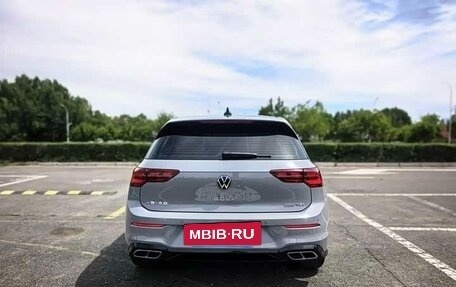 Volkswagen Golf VIII, 2023 год, 1 940 000 рублей, 5 фотография