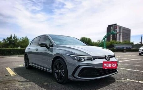 Volkswagen Golf VIII, 2023 год, 1 940 000 рублей, 3 фотография