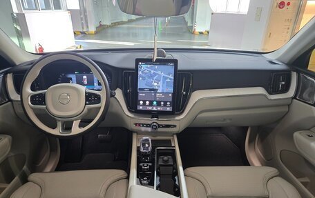 Volvo XC60 II, 2025 год, 7 187 700 рублей, 7 фотография