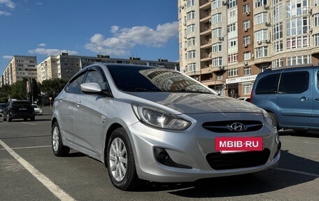 Hyundai Solaris II рестайлинг, 2013 год, 795 000 рублей, 3 фотография