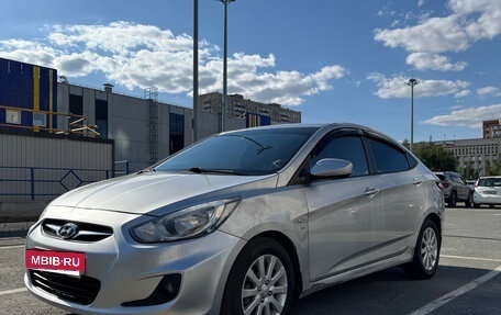 Hyundai Solaris II рестайлинг, 2013 год, 795 000 рублей, 9 фотография