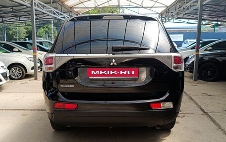 Mitsubishi Outlander III рестайлинг 3, 2013 год, 1 000 000 рублей, 7 фотография