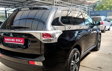 Mitsubishi Outlander III рестайлинг 3, 2013 год, 1 000 000 рублей, 6 фотография