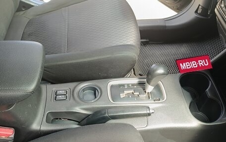 Mitsubishi Outlander III рестайлинг 3, 2013 год, 1 000 000 рублей, 17 фотография