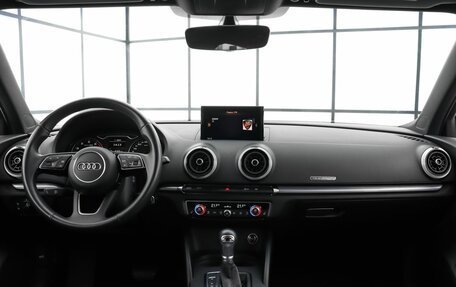 Audi A3, 2019 год, 2 690 000 рублей, 8 фотография