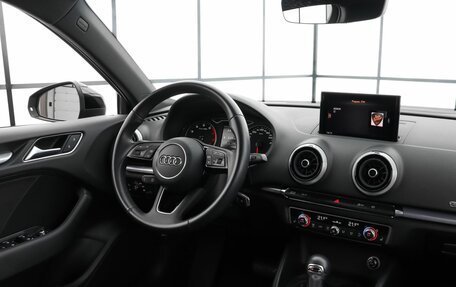 Audi A3, 2019 год, 2 690 000 рублей, 7 фотография