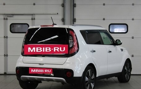 KIA Soul II рестайлинг, 2017 год, 1 517 000 рублей, 5 фотография