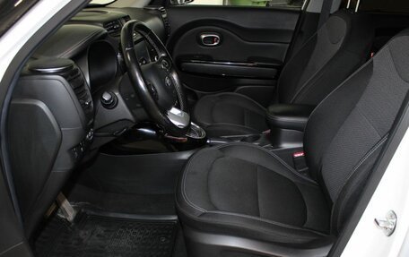 KIA Soul II рестайлинг, 2017 год, 1 517 000 рублей, 11 фотография