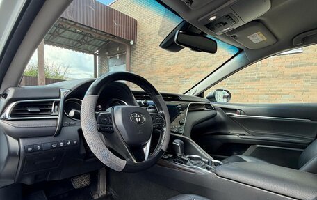Toyota Camry, 2019 год, 2 250 000 рублей, 9 фотография