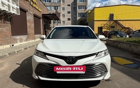 Toyota Camry, 2019 год, 2 250 000 рублей, 6 фотография