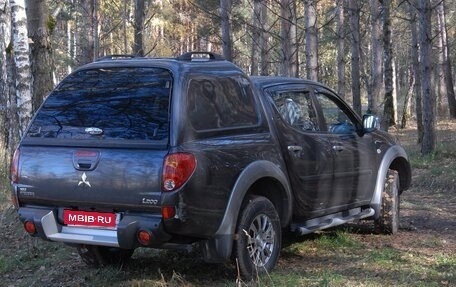 Mitsubishi L200 IV рестайлинг, 2011 год, 1 990 000 рублей, 7 фотография