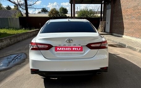 Toyota Camry, 2019 год, 2 250 000 рублей, 2 фотография