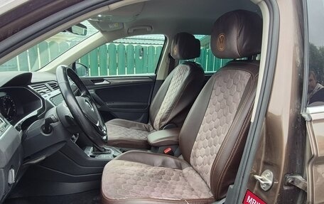 Volkswagen Tiguan II, 2018 год, 2 200 000 рублей, 7 фотография