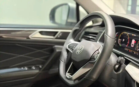 Volkswagen Tiguan II, 2023 год, 1 990 123 рублей, 9 фотография