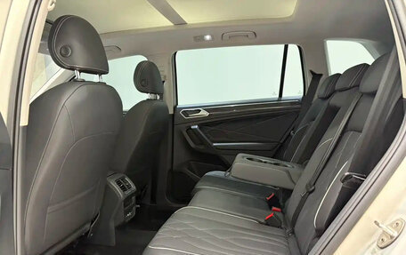 Volkswagen Tiguan II, 2023 год, 1 990 123 рублей, 10 фотография