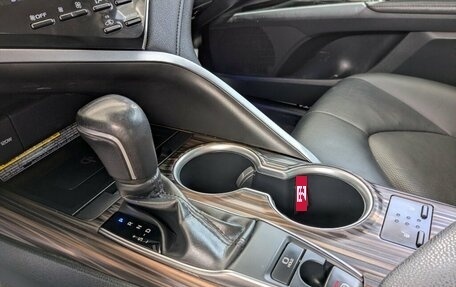 Toyota Camry, 2018 год, 2 500 000 рублей, 7 фотография