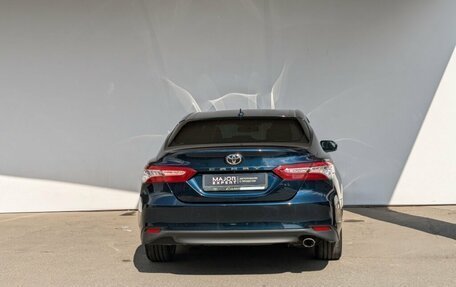 Toyota Camry, 2018 год, 2 500 000 рублей, 18 фотография